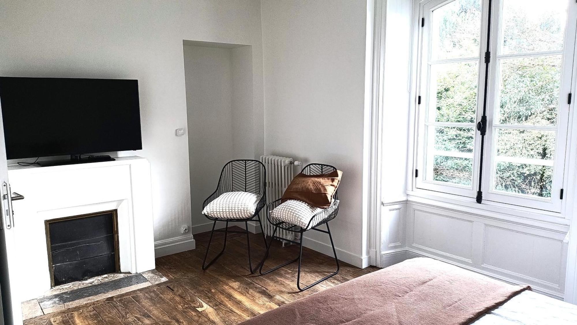 Kastellren - Rennes - Grand Parking Prive Bed & Breakfast ภายนอก รูปภาพ